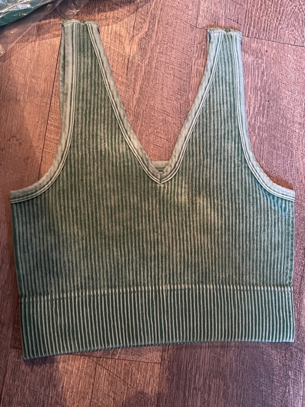 Zenana Outfitters Green Ribbed V-Neck Tank